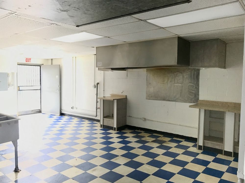330 W. Station St., Kankakee, IL 60901